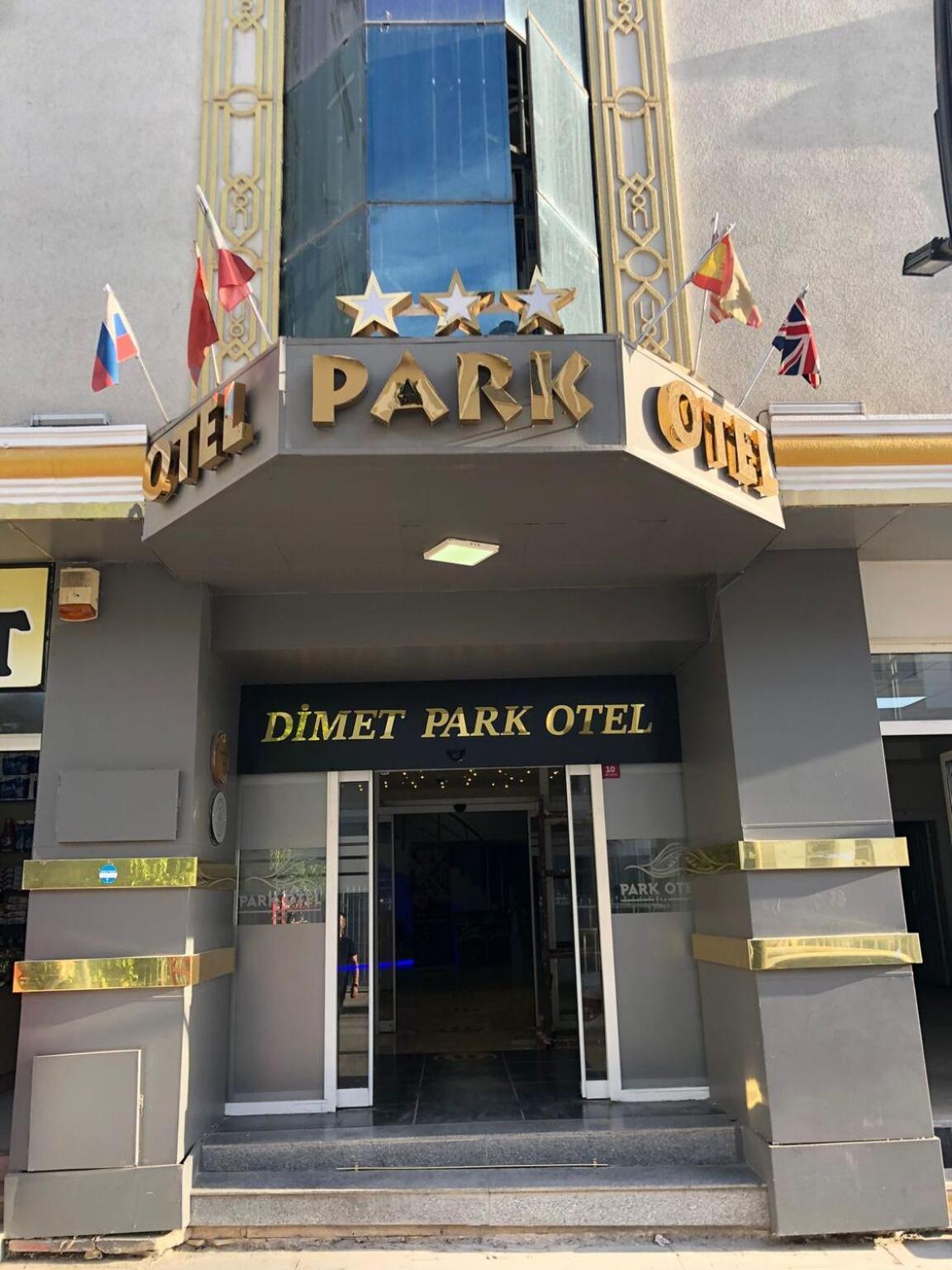Dimet Park Hotel Van Exteriér fotografie